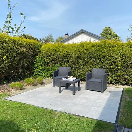 Bungalow Scheldezicht In Zeeland Dicht Bij Zee Scherpenisse Екстериор снимка