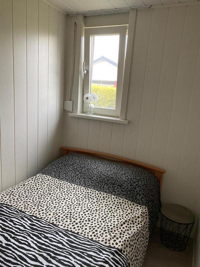 Bungalow Scheldezicht In Zeeland Dicht Bij Zee Scherpenisse Екстериор снимка