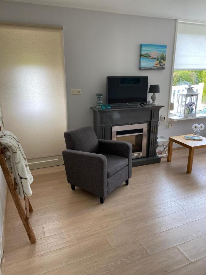 Bungalow Scheldezicht In Zeeland Dicht Bij Zee Scherpenisse Екстериор снимка