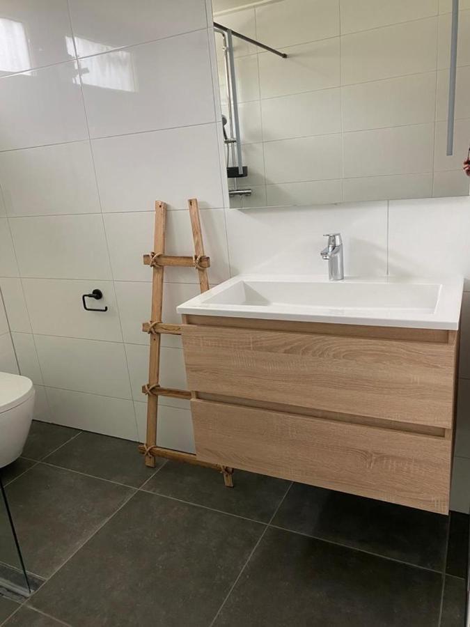 Bungalow Scheldezicht In Zeeland Dicht Bij Zee Scherpenisse Екстериор снимка