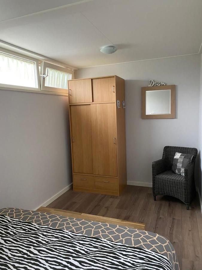 Bungalow Scheldezicht In Zeeland Dicht Bij Zee Scherpenisse Екстериор снимка