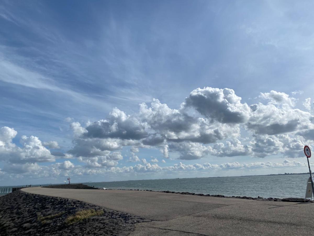 Bungalow Scheldezicht In Zeeland Dicht Bij Zee Scherpenisse Екстериор снимка